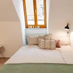 Apartment Lexapartments Altstadt Zentral Am Rathaus *