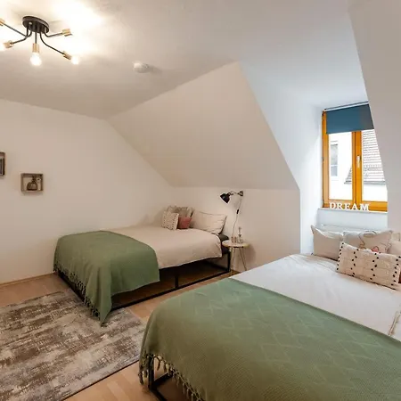 Lexapartments Altstadt Zentral Am Rathaus *